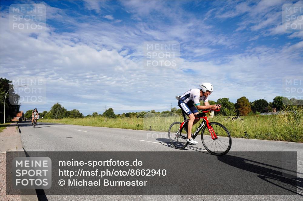 31.08.2025 - Elbe Triathlon Hamburg Michael Burmester http://msf.ph/oto/8662940 31.08.2025 09:29:57 Radfahren 305, 380, 409, 599, 680, 719 meine-sportfotos.de