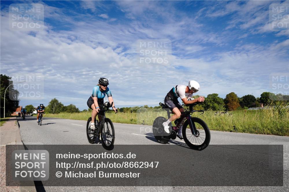 31.08.2025 - Elbe Triathlon Hamburg Michael Burmester http://msf.ph/oto/8662947 31.08.2025 09:30:04 Radfahren 305, 380, 387, 427, 527, 680, 773 meine-sportfotos.de