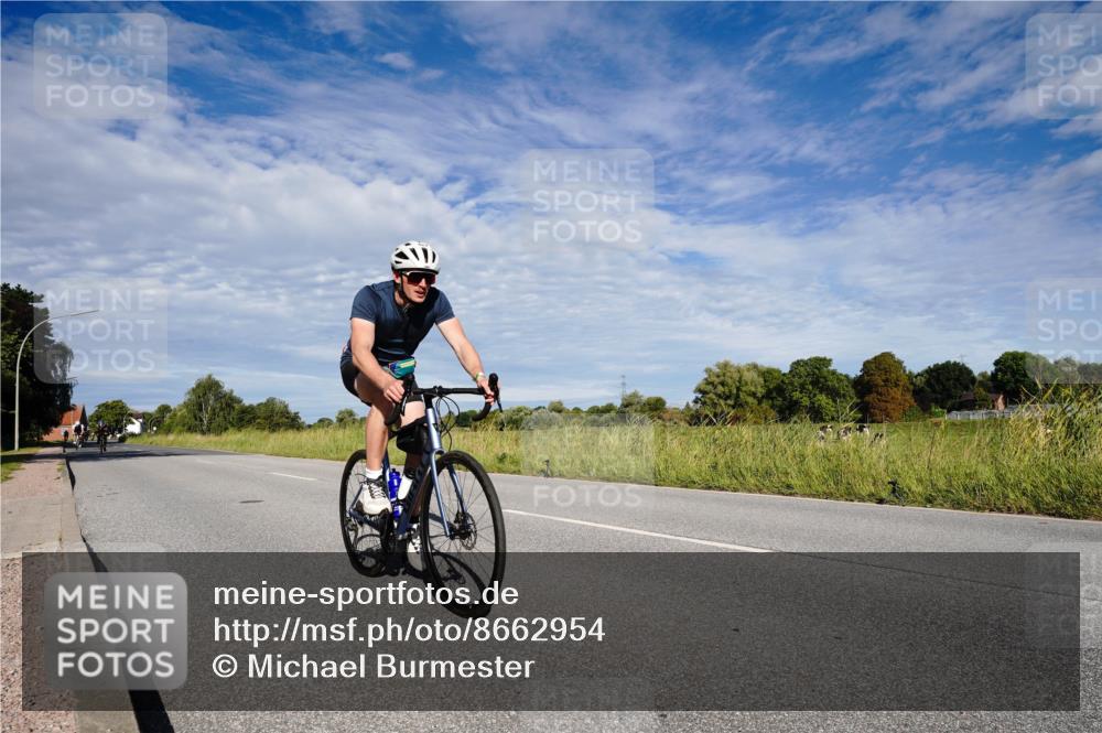 31.08.2025 - Elbe Triathlon Hamburg Michael Burmester http://msf.ph/oto/8662954 31.08.2025 09:30:08 Radfahren 387, 427, 431, 527, 613, 617, 773 meine-sportfotos.de
