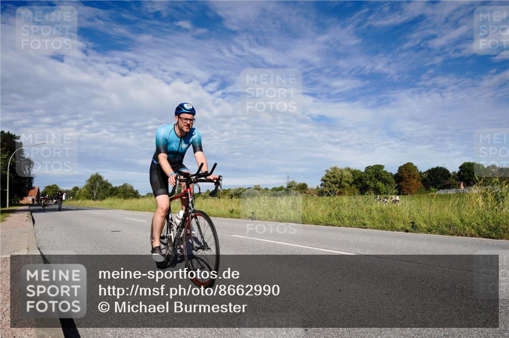 31.08.2025 - Elbe Triathlon Hamburg Michael Burmester http://msf.ph/oto/8662990 31.08.2025 09:30:38 Radfahren 192, 364, 384, 421, 539, 669 meine-sportfotos.de