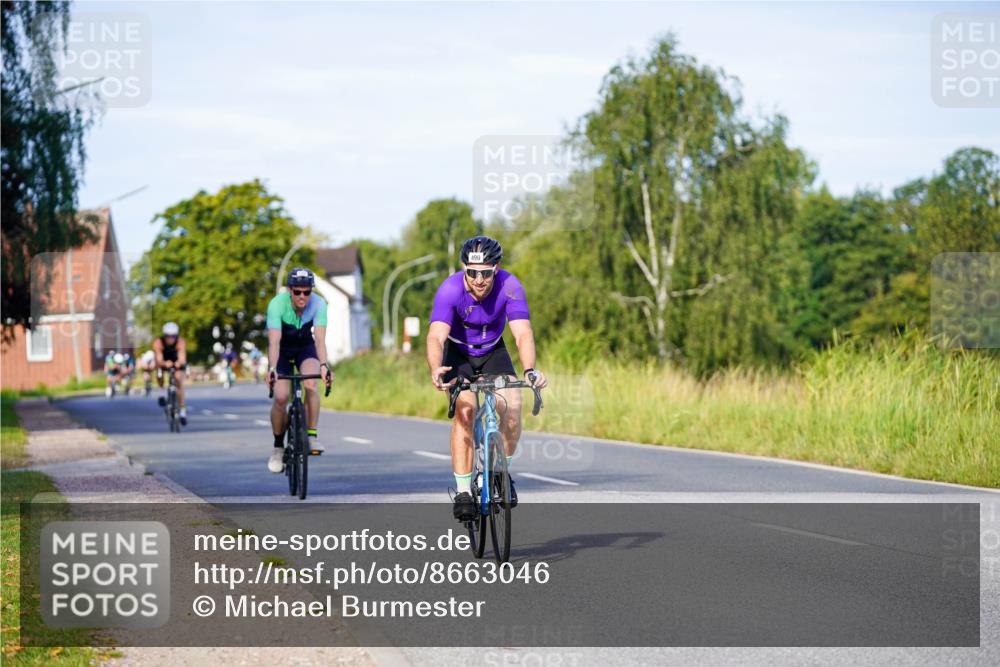 31.08.2025 - Elbe Triathlon Hamburg Michael Burmester http://msf.ph/oto/8663046 31.08.2025 09:13:51 Radfahren 414, 415, 490, 533 meine-sportfotos.de