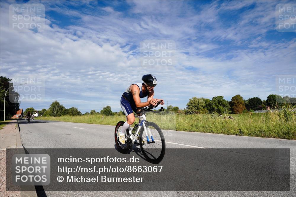 31.08.2025 - Elbe Triathlon Hamburg Michael Burmester http://msf.ph/oto/8663067 31.08.2025 09:31:52 Radfahren 291, 294, 329, 664, 750 meine-sportfotos.de