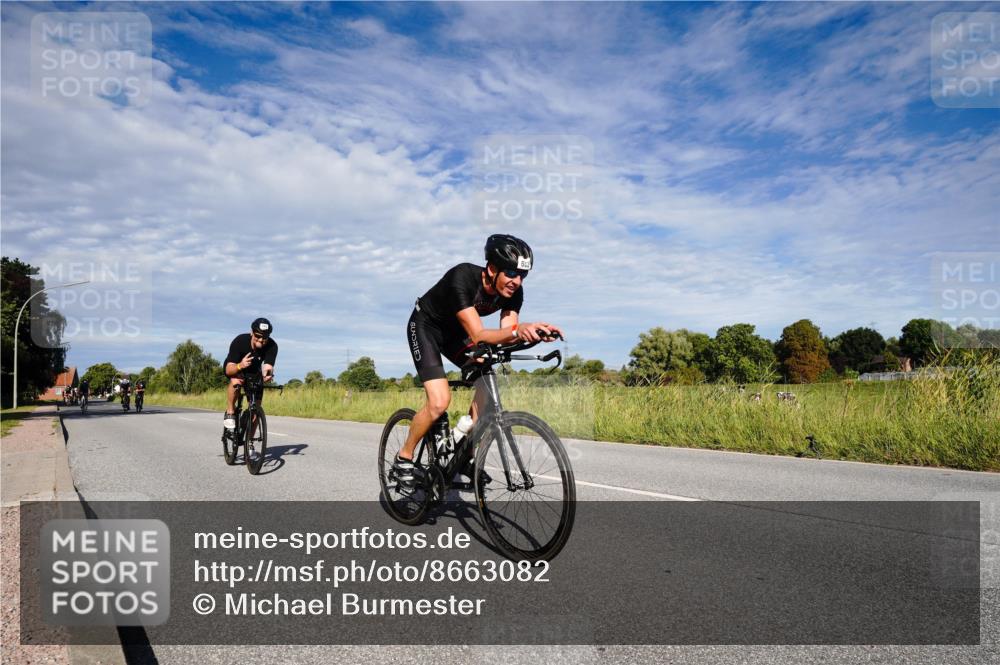 31.08.2025 - Elbe Triathlon Hamburg Michael Burmester http://msf.ph/oto/8663082 31.08.2025 09:32:09 Radfahren 285, 420, 463, 528, 633, 700, 707, 708 meine-sportfotos.de