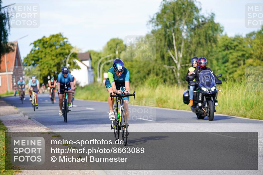 31.08.2025 - Elbe Triathlon Hamburg Michael Burmester http://msf.ph/oto/8663089 31.08.2025 09:14:03 Radfahren 210, 221, 282, 305, 360, 384, 519, 551, 554 meine-sportfotos.de