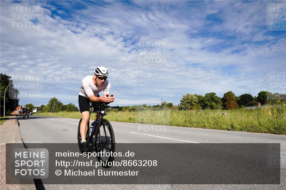 31.08.2025 - Elbe Triathlon Hamburg Michael Burmester http://msf.ph/oto/8663208 31.08.2025 09:34:01 Radfahren 367, 416, 480, 515, 516, 545, 682, 696 meine-sportfotos.de
