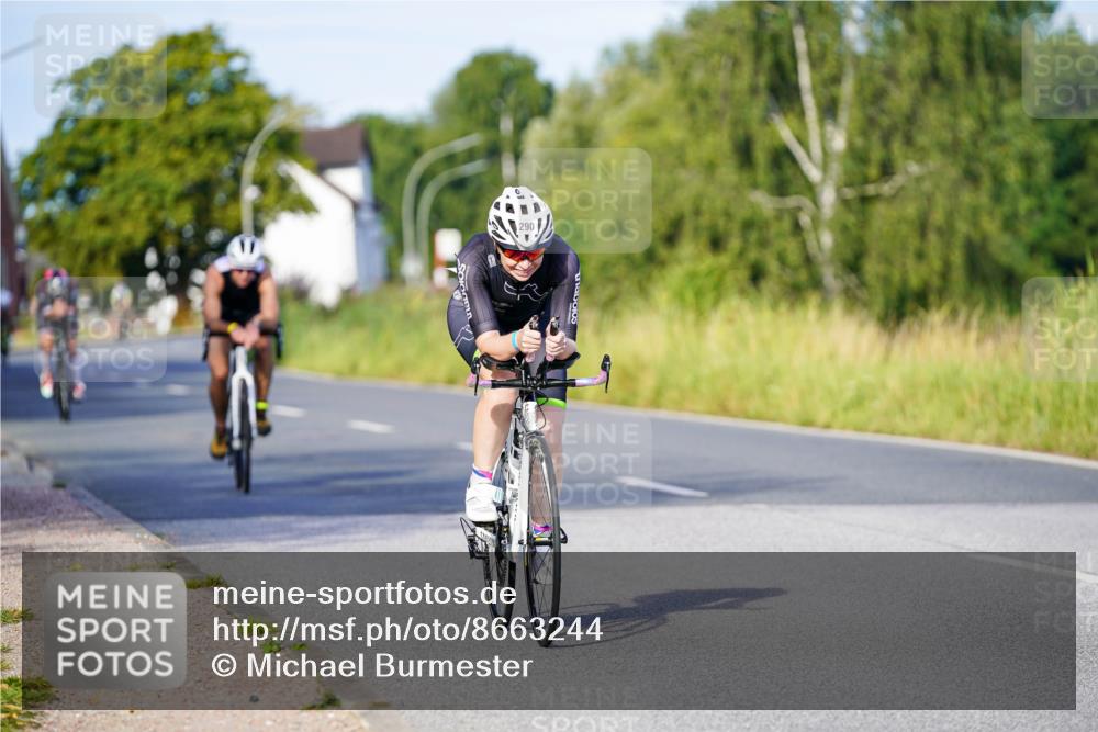 31.08.2025 - Elbe Triathlon Hamburg Michael Burmester http://msf.ph/oto/8663244 31.08.2025 09:15:20 Radfahren 192, 274, 290, 506 meine-sportfotos.de