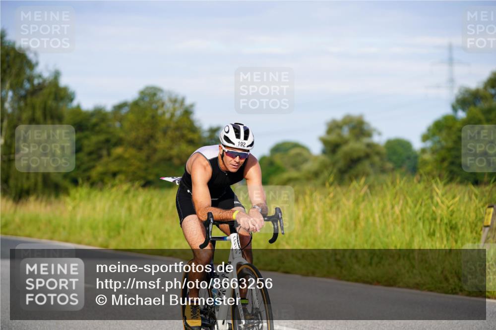 31.08.2025 - Elbe Triathlon Hamburg Michael Burmester http://msf.ph/oto/8663256 31.08.2025 09:15:23 Radfahren 192, 290, 506, 672 meine-sportfotos.de