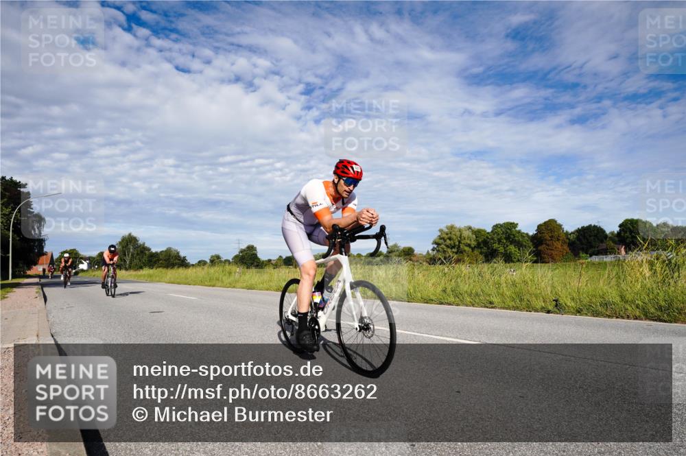31.08.2025 - Elbe Triathlon Hamburg Michael Burmester http://msf.ph/oto/8663262 31.08.2025 09:34:58 Radfahren 264, 422, 428, 440, 537, 606, 727 meine-sportfotos.de
