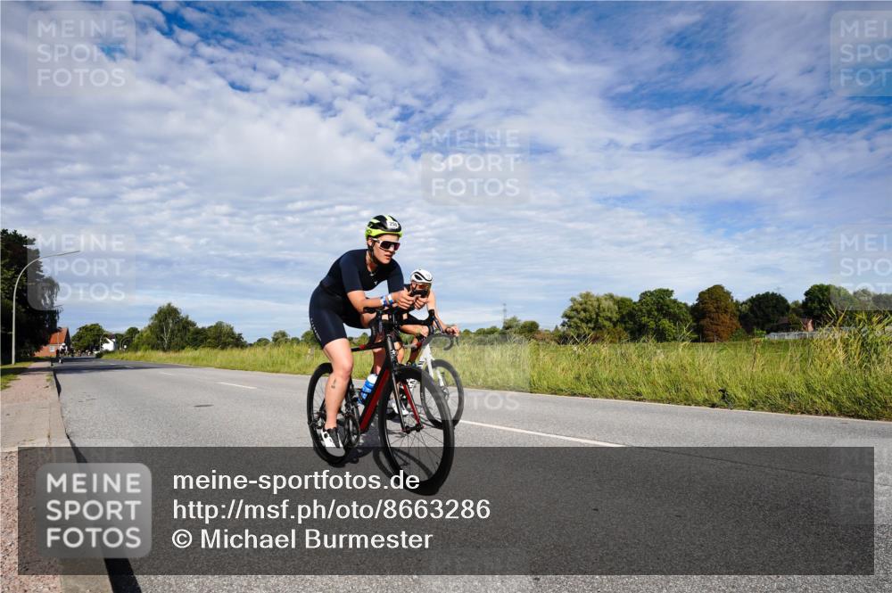 31.08.2025 - Elbe Triathlon Hamburg Michael Burmester http://msf.ph/oto/8663286 31.08.2025 09:35:17 Radfahren 250, 532, 593, 766 meine-sportfotos.de