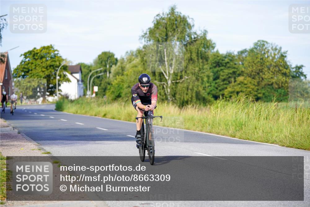 31.08.2025 - Elbe Triathlon Hamburg Michael Burmester http://msf.ph/oto/8663309 31.08.2025 09:15:46 Radfahren 165, 394, 522 meine-sportfotos.de