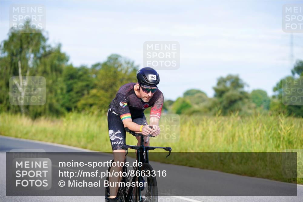 31.08.2025 - Elbe Triathlon Hamburg Michael Burmester http://msf.ph/oto/8663316 31.08.2025 09:15:47 Radfahren 165, 522 meine-sportfotos.de