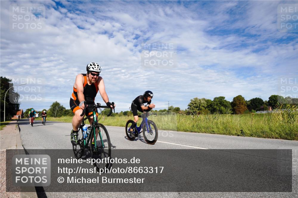 31.08.2025 - Elbe Triathlon Hamburg Michael Burmester http://msf.ph/oto/8663317 31.08.2025 09:35:40 Radfahren 222, 275, 614, 656, 693 meine-sportfotos.de