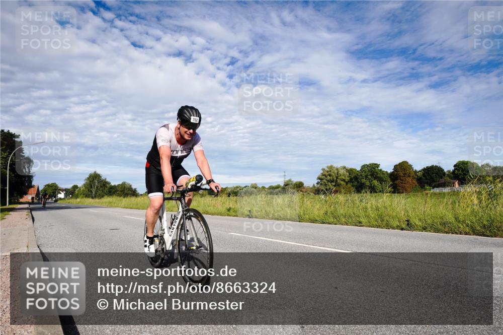 31.08.2025 - Elbe Triathlon Hamburg Michael Burmester http://msf.ph/oto/8663324 31.08.2025 09:35:54 Radfahren 430, 689, 752, 834 meine-sportfotos.de