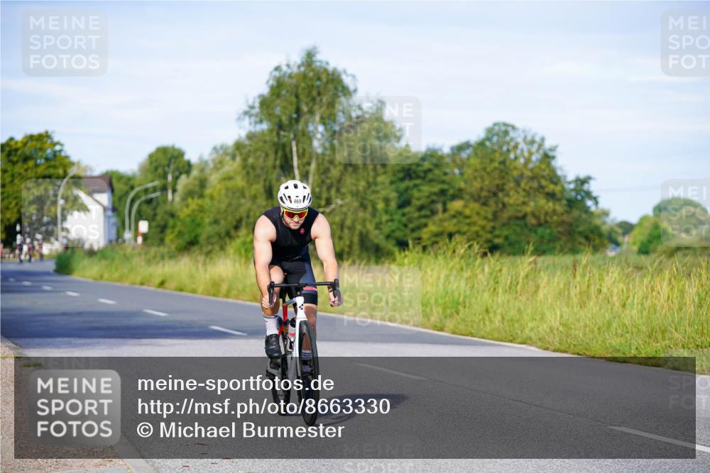 31.08.2025 - Elbe Triathlon Hamburg Michael Burmester http://msf.ph/oto/8663330 31.08.2025 09:15:54 Radfahren 287, 469, 522 meine-sportfotos.de