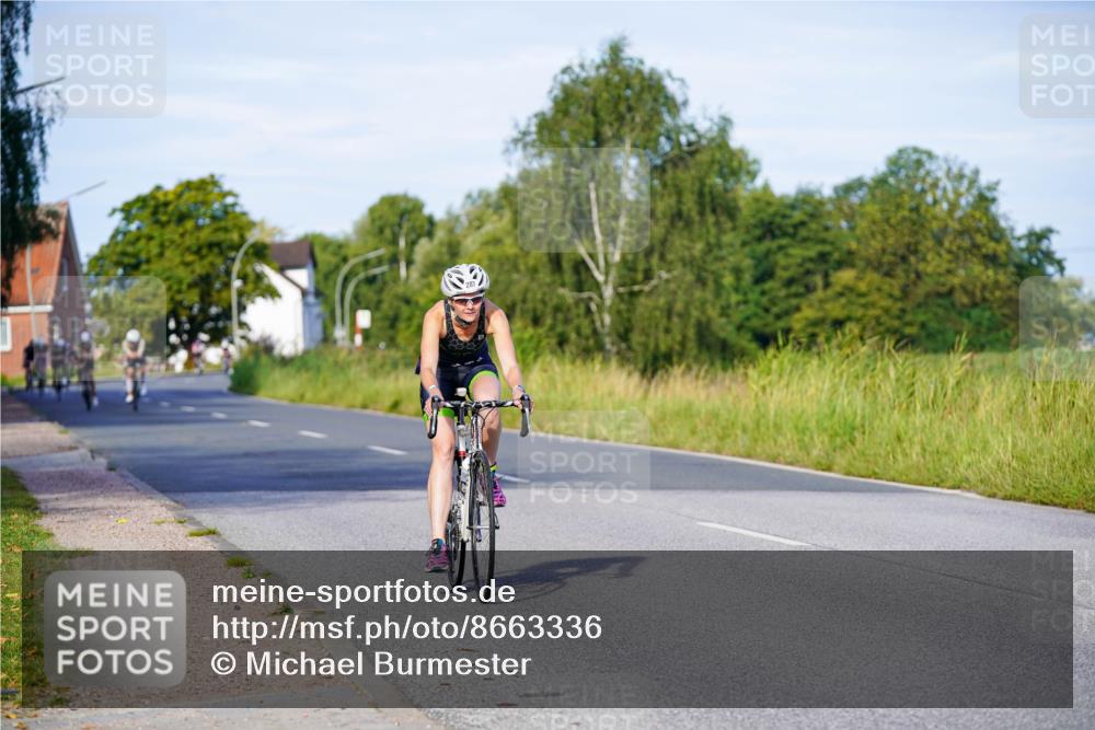 31.08.2025 - Elbe Triathlon Hamburg Michael Burmester http://msf.ph/oto/8663336 31.08.2025 09:16:00 Radfahren 200, 209, 232, 287 meine-sportfotos.de
