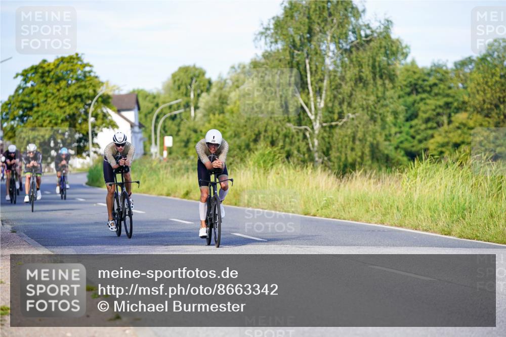 31.08.2025 - Elbe Triathlon Hamburg Michael Burmester http://msf.ph/oto/8663342 31.08.2025 09:16:03 Radfahren 200, 209, 213, 232, 238, 287, 535 meine-sportfotos.de
