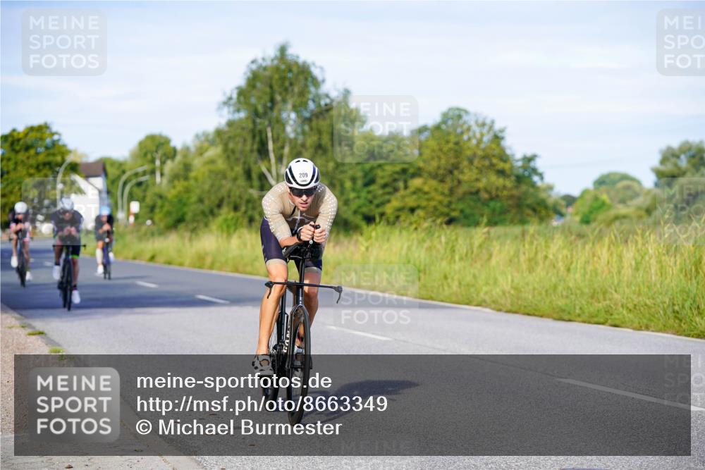 31.08.2025 - Elbe Triathlon Hamburg Michael Burmester http://msf.ph/oto/8663349 31.08.2025 09:16:05 Radfahren 176, 200, 209, 213, 232, 238, 528, 535 meine-sportfotos.de