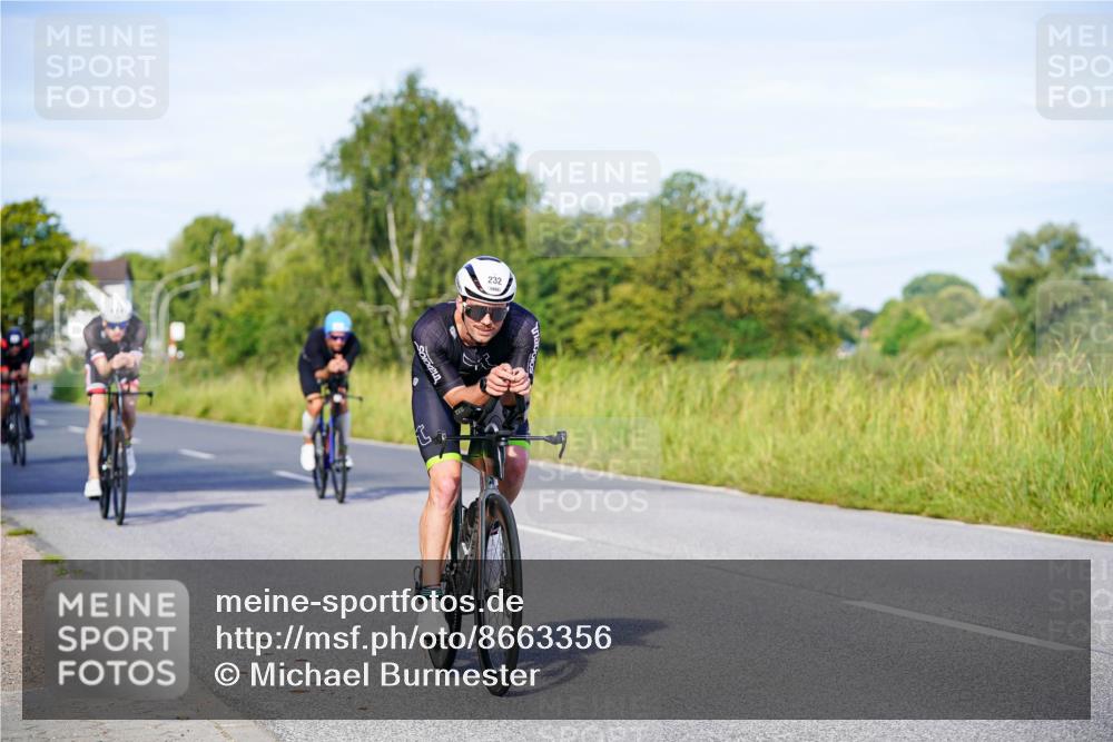 31.08.2025 - Elbe Triathlon Hamburg Michael Burmester http://msf.ph/oto/8663356 31.08.2025 09:16:07 Radfahren 176, 200, 209, 213, 232, 238, 528, 535 meine-sportfotos.de
