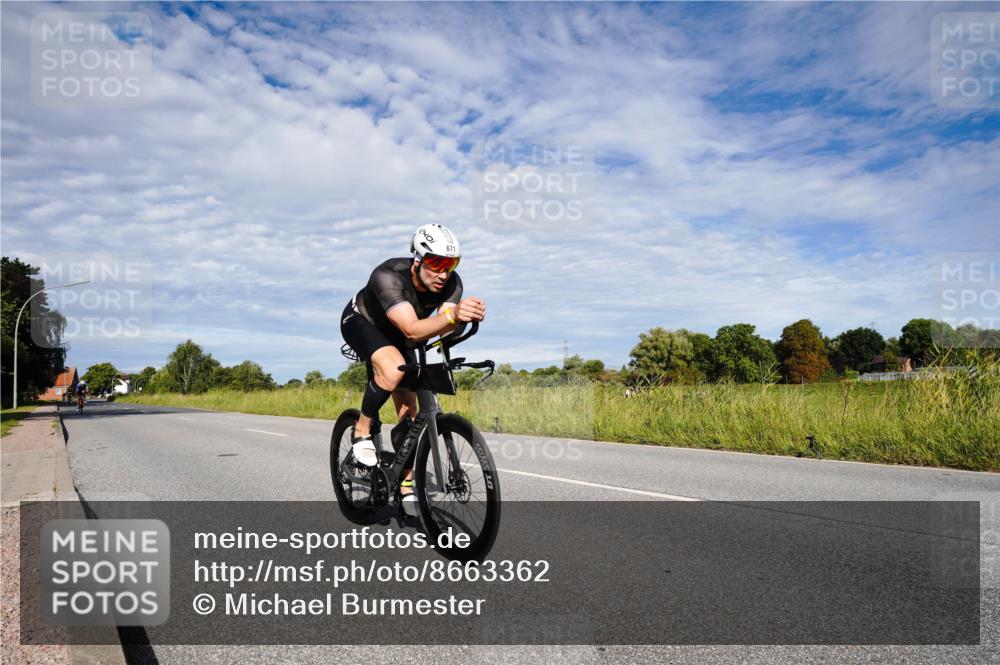 31.08.2025 - Elbe Triathlon Hamburg Michael Burmester http://msf.ph/oto/8663362 31.08.2025 09:36:27 Radfahren 467, 482, 517, 671, 849 meine-sportfotos.de