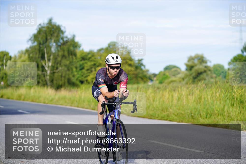 31.08.2025 - Elbe Triathlon Hamburg Michael Burmester http://msf.ph/oto/8663392 31.08.2025 09:16:16 Radfahren 170, 285, 310 meine-sportfotos.de