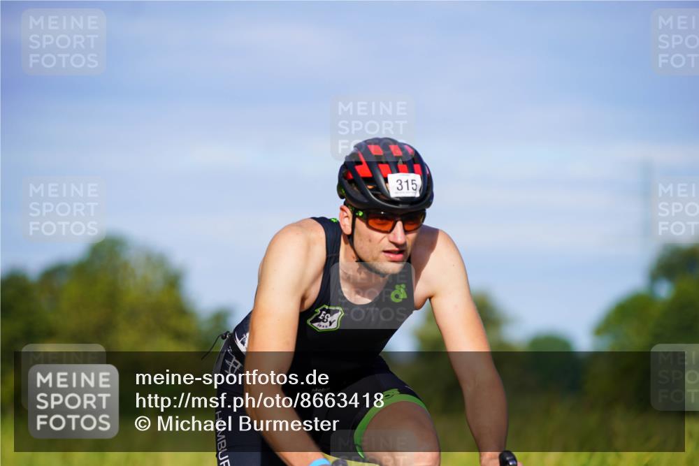 31.08.2025 - Elbe Triathlon Hamburg Michael Burmester http://msf.ph/oto/8663418 31.08.2025 09:16:48 Radfahren 230, 315, 380 meine-sportfotos.de