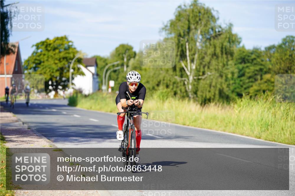 31.08.2025 - Elbe Triathlon Hamburg Michael Burmester http://msf.ph/oto/8663448 31.08.2025 09:17:06 Radfahren 225, 245, 598 meine-sportfotos.de