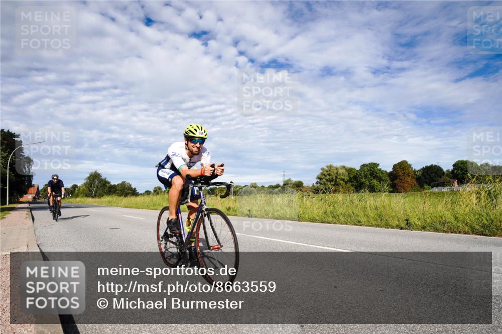 31.08.2025 - Elbe Triathlon Hamburg Michael Burmester http://msf.ph/oto/8663559 31.08.2025 09:39:16 Radfahren 293, 347, 616, 659, 900 meine-sportfotos.de