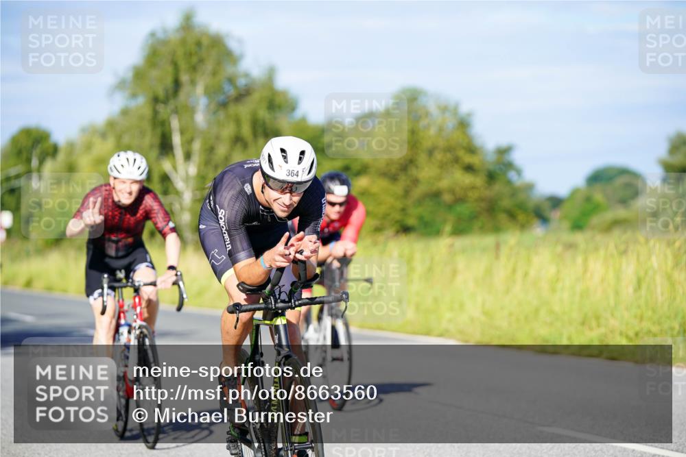 31.08.2025 - Elbe Triathlon Hamburg Michael Burmester http://msf.ph/oto/8663560 31.08.2025 09:18:09 Radfahren 332, 364, 495, 602 meine-sportfotos.de