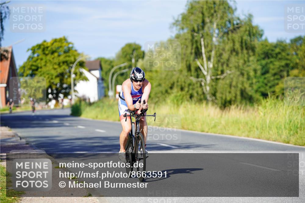 31.08.2025 - Elbe Triathlon Hamburg Michael Burmester http://msf.ph/oto/8663591 31.08.2025 09:18:23 Radfahren 343, 352, 465 meine-sportfotos.de