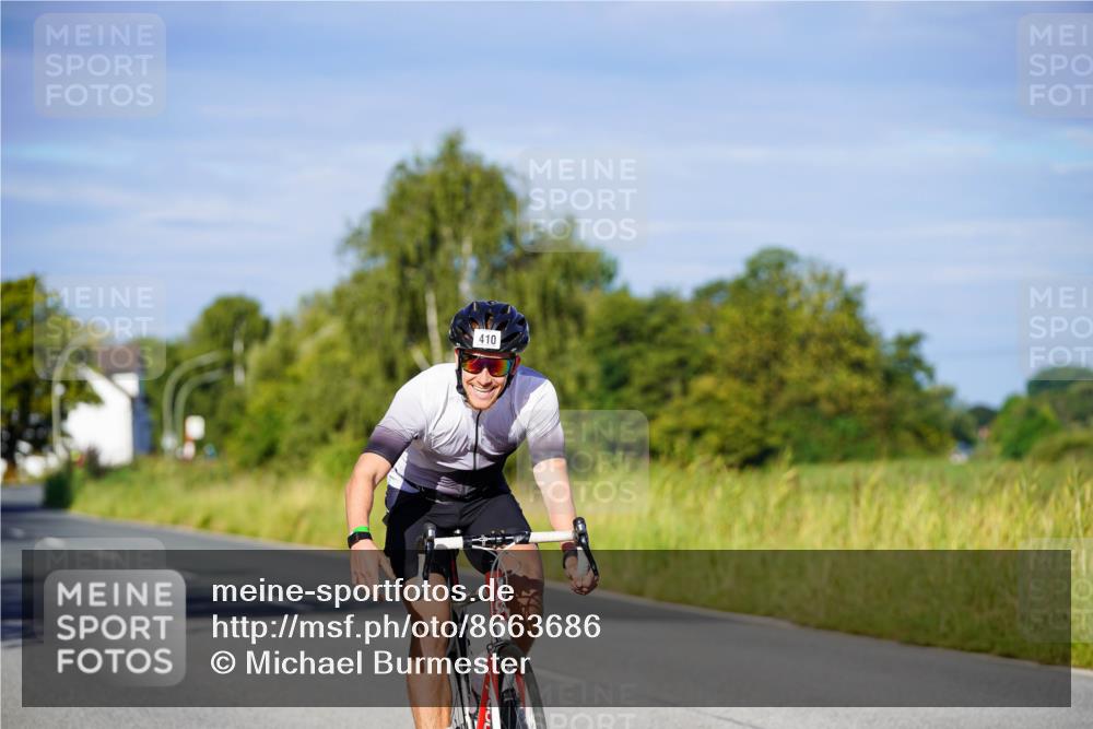 31.08.2025 - Elbe Triathlon Hamburg Michael Burmester http://msf.ph/oto/8663686 31.08.2025 09:19:07 Radfahren 410, 450 meine-sportfotos.de