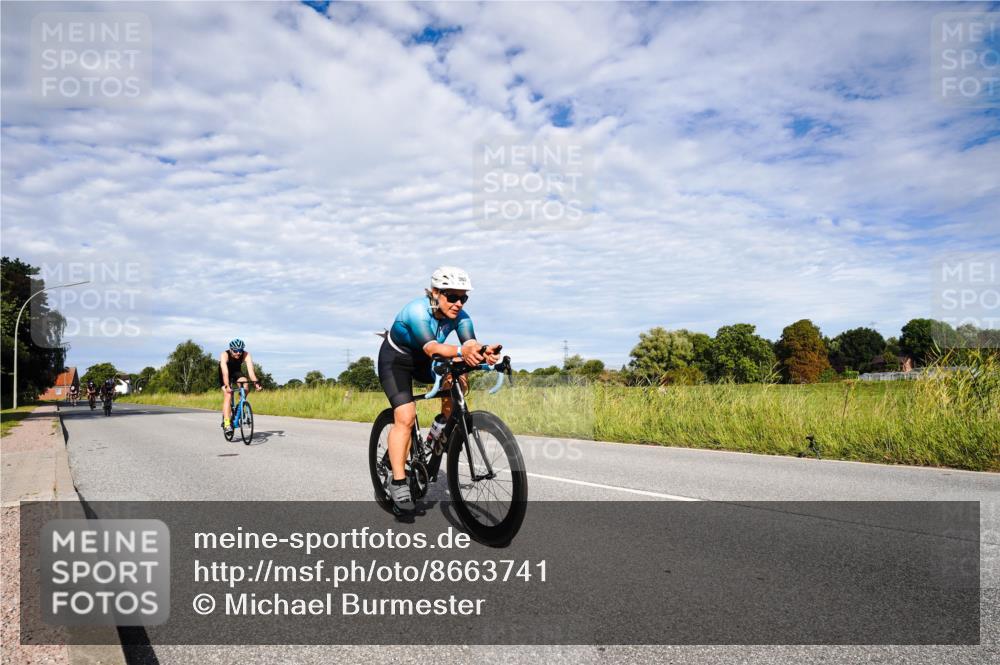 31.08.2025 - Elbe Triathlon Hamburg Michael Burmester http://msf.ph/oto/8663741 31.08.2025 09:41:38 Radfahren 302, 368, 608, 631, 678, 813 meine-sportfotos.de