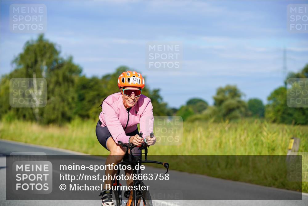 31.08.2025 - Elbe Triathlon Hamburg Michael Burmester http://msf.ph/oto/8663758 31.08.2025 09:20:04 Radfahren 208, 231, 371, 381, 474, 709 meine-sportfotos.de