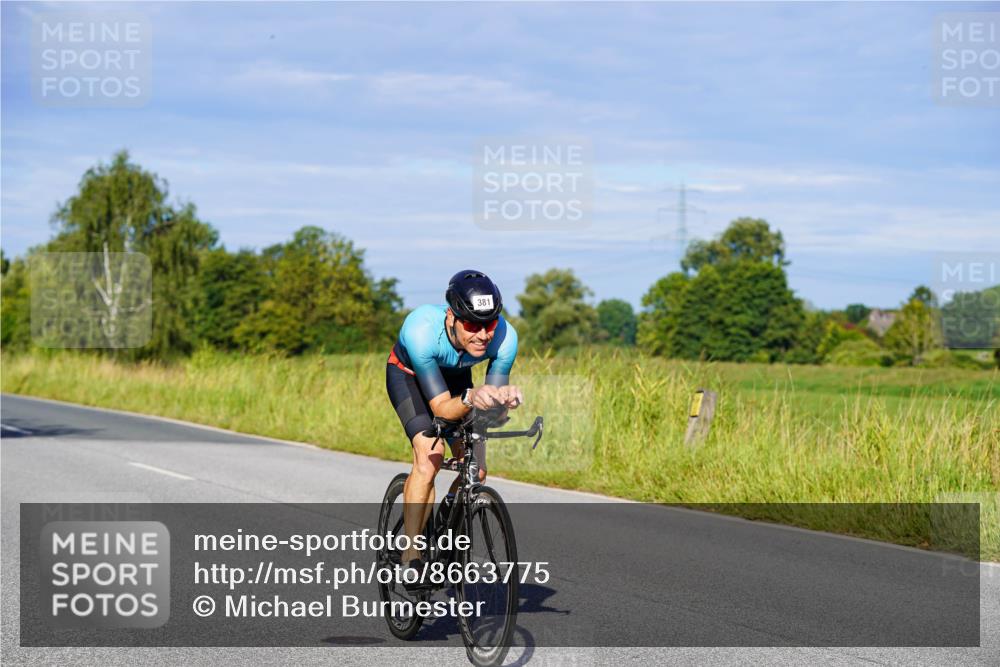 31.08.2025 - Elbe Triathlon Hamburg Michael Burmester http://msf.ph/oto/8663775 31.08.2025 09:20:09 Radfahren 211, 381, 474, 709 meine-sportfotos.de