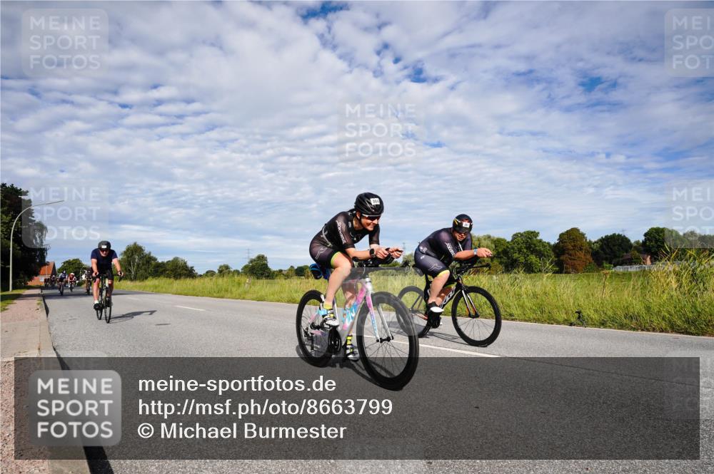 31.08.2025 - Elbe Triathlon Hamburg Michael Burmester http://msf.ph/oto/8663799 31.08.2025 09:42:47 Radfahren 268, 311, 361, 490, 505, 522, 615, 629, 648, 715, 884, 893 meine-sportfotos.de