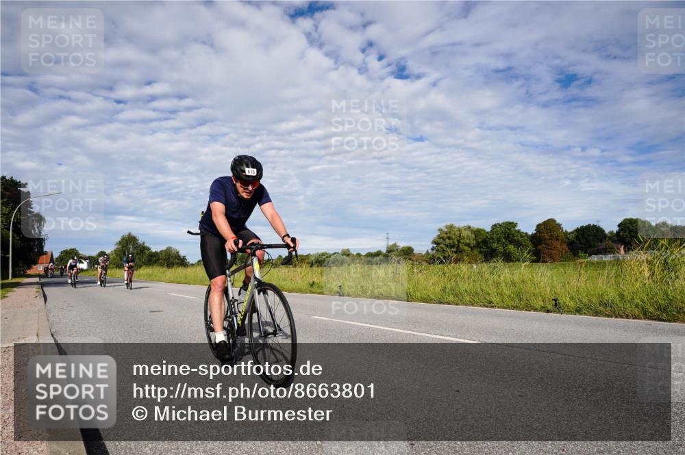 31.08.2025 - Elbe Triathlon Hamburg Michael Burmester http://msf.ph/oto/8663801 31.08.2025 09:42:48 Radfahren 268, 311, 361, 490, 505, 522, 615, 629, 648, 715, 884, 893 meine-sportfotos.de