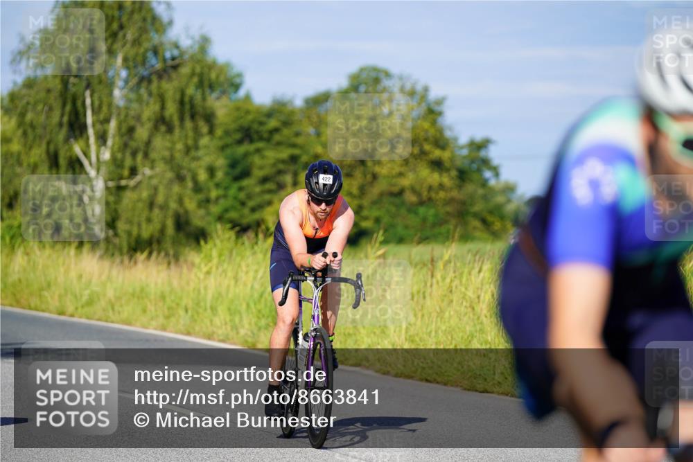 31.08.2025 - Elbe Triathlon Hamburg Michael Burmester http://msf.ph/oto/8663841 31.08.2025 09:20:40 Radfahren 182, 228, 242, 289, 422, 517, 561 meine-sportfotos.de