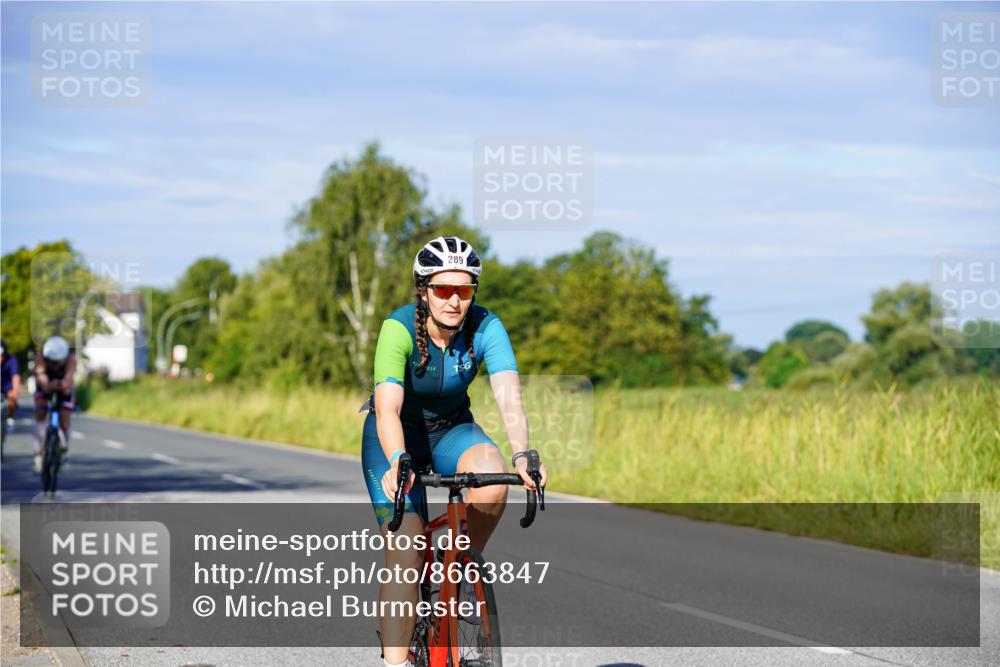 31.08.2025 - Elbe Triathlon Hamburg Michael Burmester http://msf.ph/oto/8663847 31.08.2025 09:20:42 Radfahren 182, 228, 242, 289, 422, 517, 561 meine-sportfotos.de