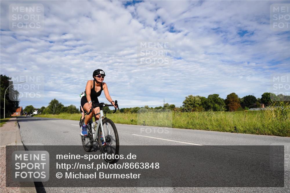 31.08.2025 - Elbe Triathlon Hamburg Michael Burmester http://msf.ph/oto/8663848 31.08.2025 09:43:09 Radfahren 321, 605, 622, 795 meine-sportfotos.de