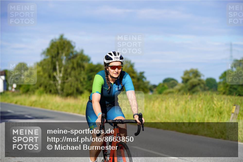 31.08.2025 - Elbe Triathlon Hamburg Michael Burmester http://msf.ph/oto/8663850 31.08.2025 09:20:42 Radfahren 182, 228, 242, 289, 422, 517, 561 meine-sportfotos.de