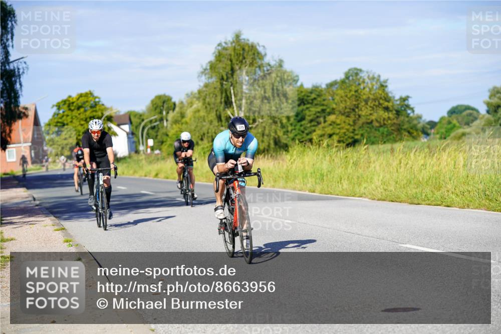 31.08.2025 - Elbe Triathlon Hamburg Michael Burmester http://msf.ph/oto/8663956 31.08.2025 09:21:11 Radfahren 207, 215, 313, 375, 388, 441 meine-sportfotos.de