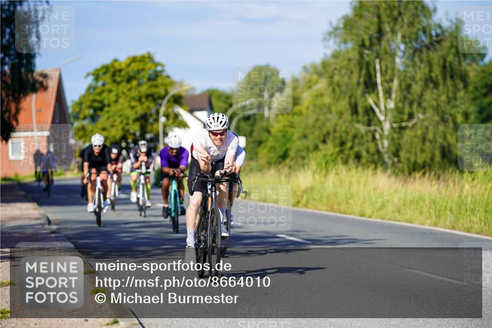 31.08.2025 - Elbe Triathlon Hamburg Michael Burmester http://msf.ph/oto/8664010 31.08.2025 09:21:41 Radfahren 229, 272, 276, 300, 412, 468, 492, 658 meine-sportfotos.de