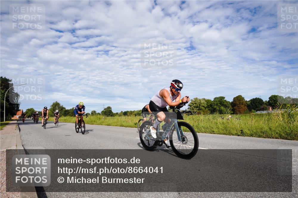 31.08.2025 - Elbe Triathlon Hamburg Michael Burmester http://msf.ph/oto/8664041 31.08.2025 09:46:21 Radfahren 280, 286, 419, 420, 635, 684, 694, 707, 717, 859 meine-sportfotos.de