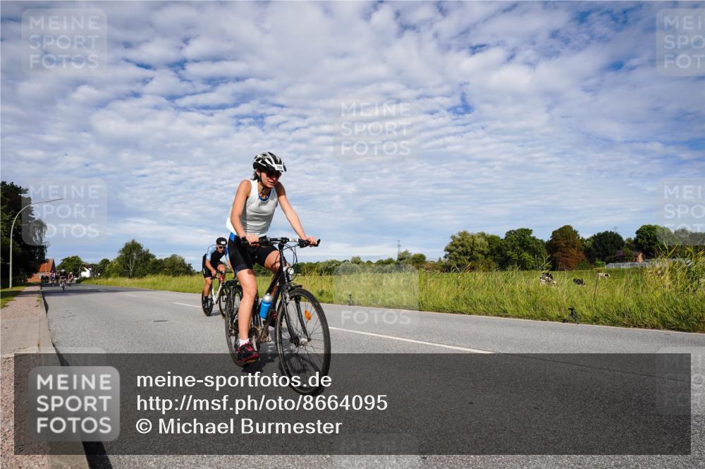 31.08.2025 - Elbe Triathlon Hamburg Michael Burmester http://msf.ph/oto/8664095 31.08.2025 09:47:05 Radfahren 290, 458, 655, 691, 731, 760, 777, 792 meine-sportfotos.de