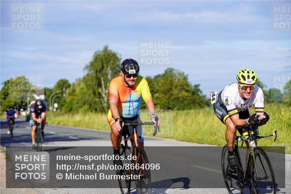 31.08.2025 - Elbe Triathlon Hamburg Michael Burmester http://msf.ph/oto/8664096 31.08.2025 09:22:23 Radfahren 169, 254, 344, 425, 500, 656 meine-sportfotos.de