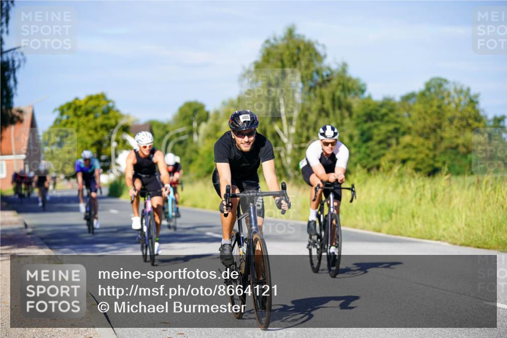 31.08.2025 - Elbe Triathlon Hamburg Michael Burmester http://msf.ph/oto/8664121 31.08.2025 09:22:30 Radfahren 181, 193, 397, 405, 426, 479, 557, 614 meine-sportfotos.de