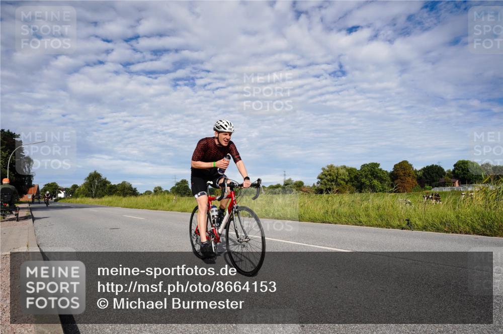 31.08.2025 - Elbe Triathlon Hamburg Michael Burmester http://msf.ph/oto/8664153 31.08.2025 09:47:55 Radfahren 285, 374, 495, 568, 790 meine-sportfotos.de