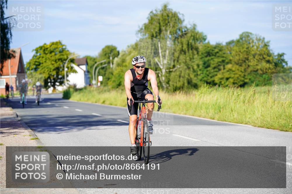 31.08.2025 - Elbe Triathlon Hamburg Michael Burmester http://msf.ph/oto/8664191 31.08.2025 09:22:51 Radfahren 540, 600, 626 meine-sportfotos.de
