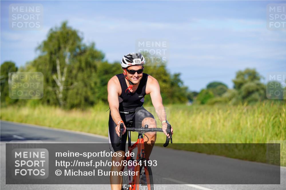 31.08.2025 - Elbe Triathlon Hamburg Michael Burmester http://msf.ph/oto/8664193 31.08.2025 09:22:51 Radfahren 540, 600, 626 meine-sportfotos.de