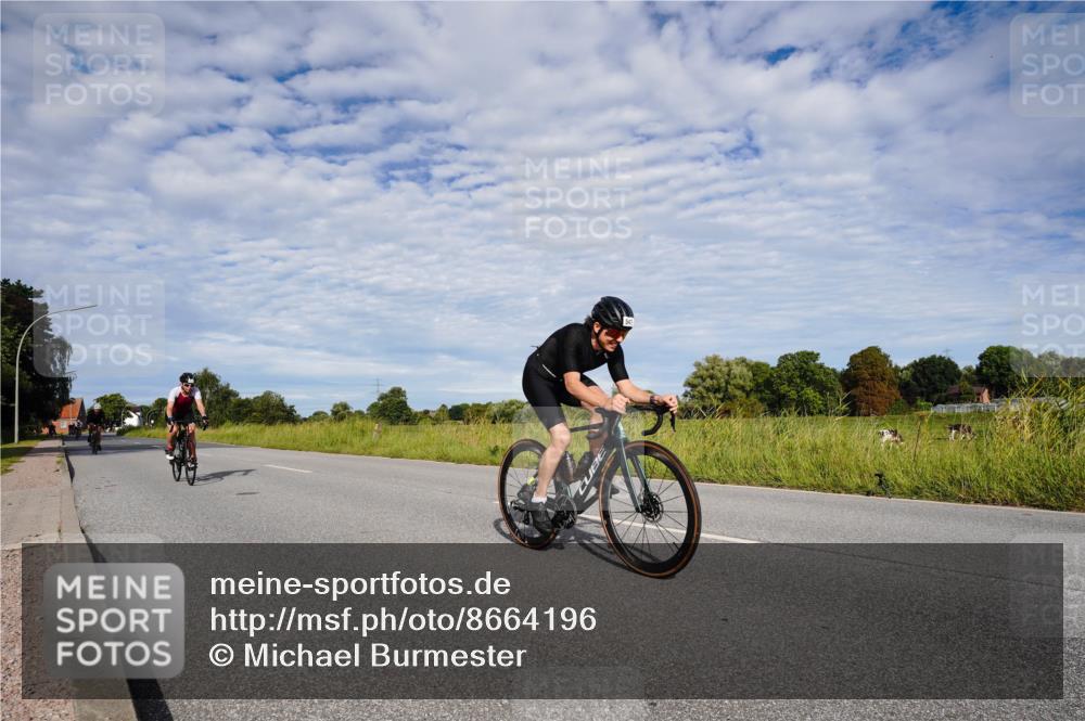 31.08.2025 - Elbe Triathlon Hamburg Michael Burmester http://msf.ph/oto/8664196 31.08.2025 09:48:29 Radfahren 291, 547, 654, 682, 844, 878, 903 meine-sportfotos.de