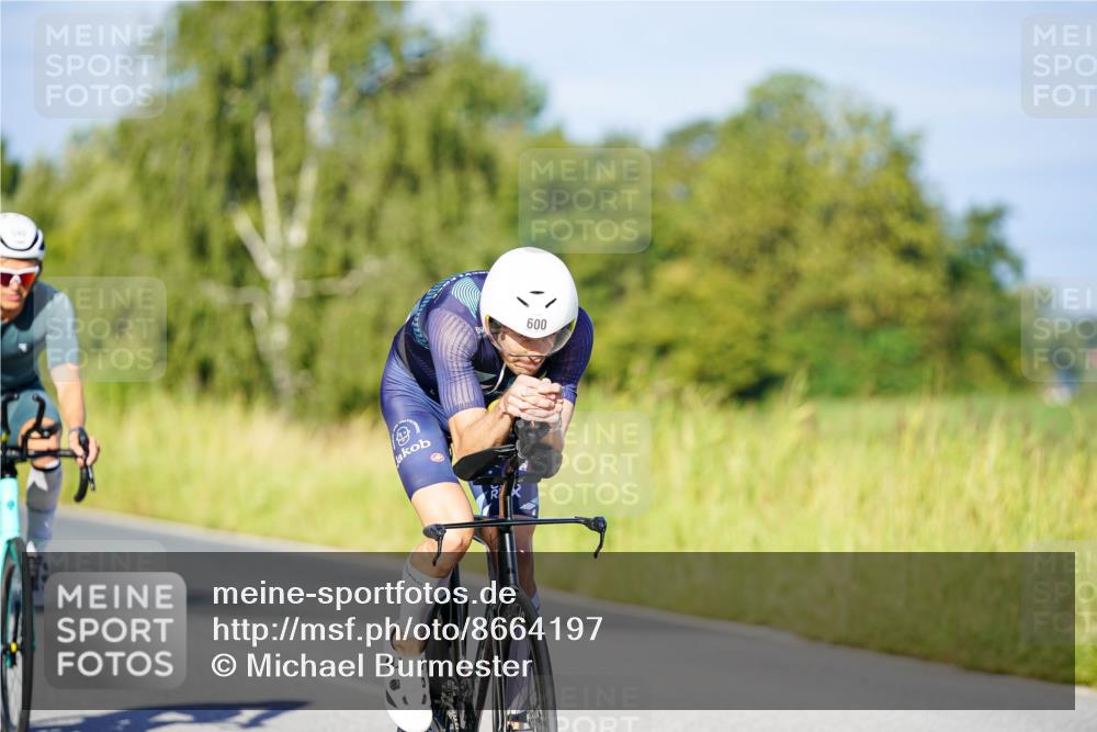 31.08.2025 - Elbe Triathlon Hamburg Michael Burmester http://msf.ph/oto/8664197 31.08.2025 09:22:55 Radfahren 325, 429, 540, 575, 600 meine-sportfotos.de